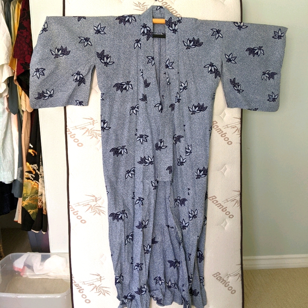 Vintage indigo Shibori style cotton yukata